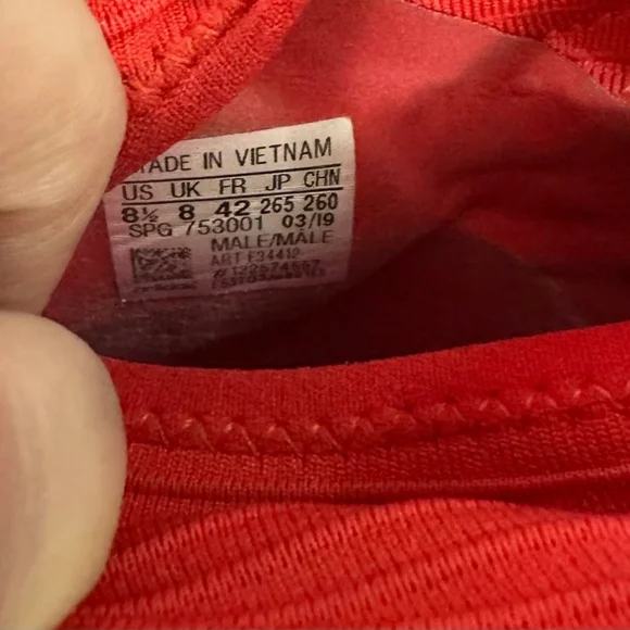 Adidas - Picture 4 of 8